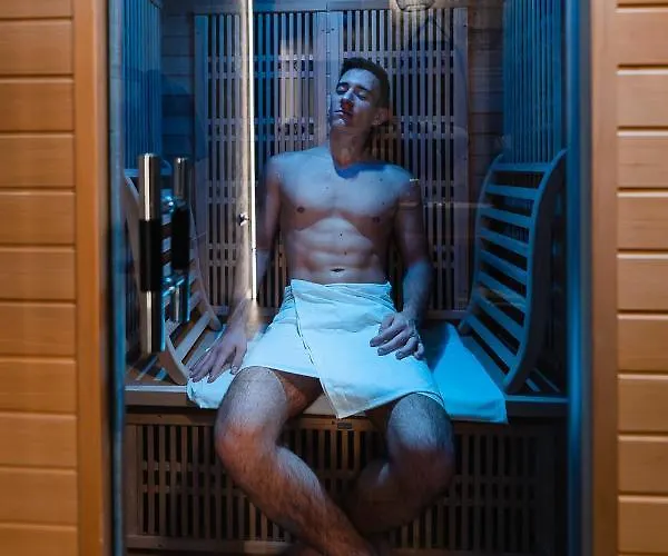 דירה Cserszegi Kockak צ'רסגטומאי